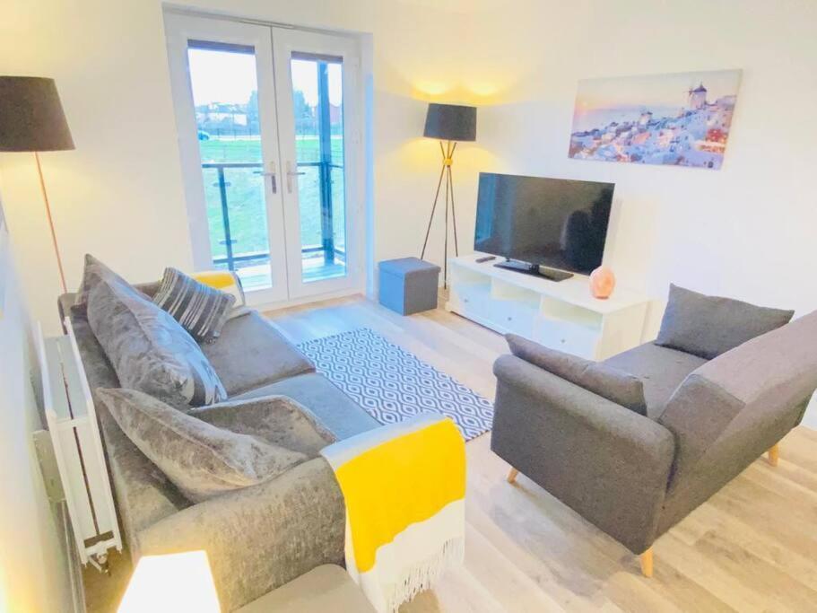 Beautiful, Brand New Apartment! Челтнем Екстер'єр фото